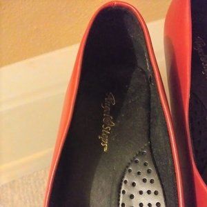 Women's 1-inch heel pumps, 9W, by Angel Steps